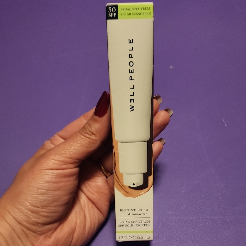 W3ll People Cream Foundation Natural Coverage 7n